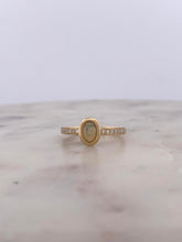 Load image into Gallery viewer, Bezel Opal Ring
