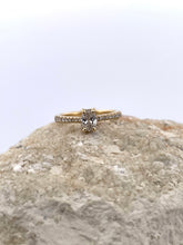 Load image into Gallery viewer, Oval Engagement Ring
