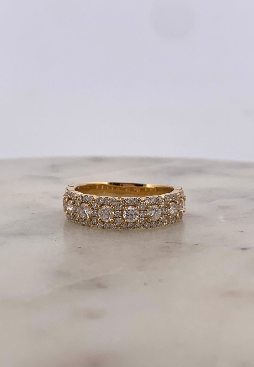 Round Halo Diamond Band