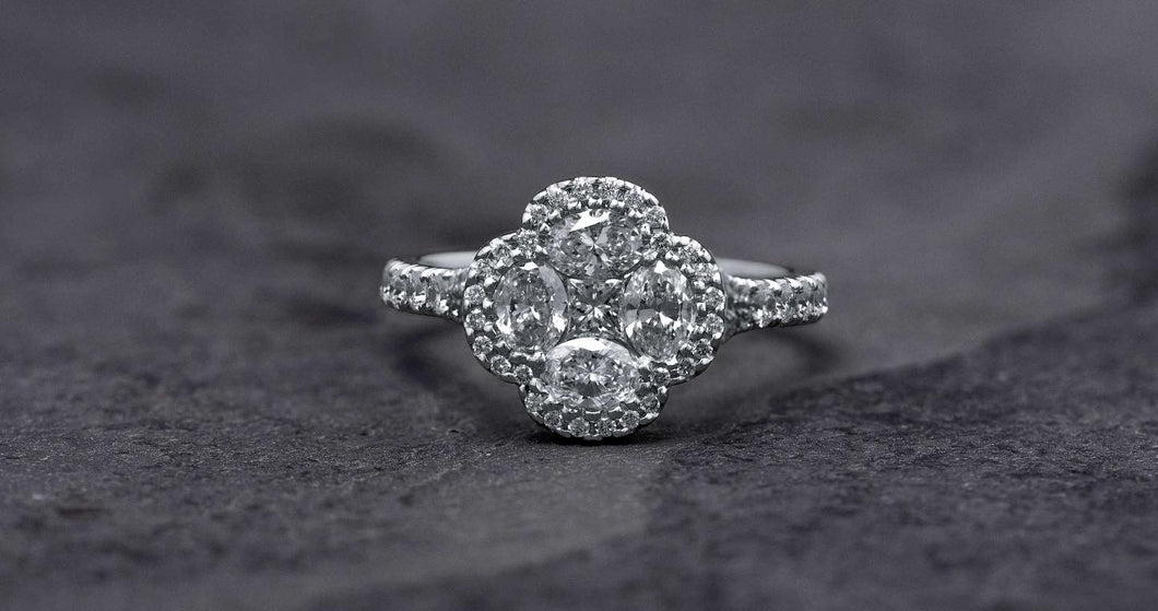 Clover Ring