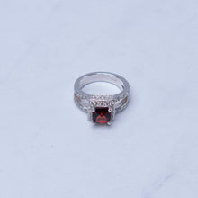 Load image into Gallery viewer, Garnet
