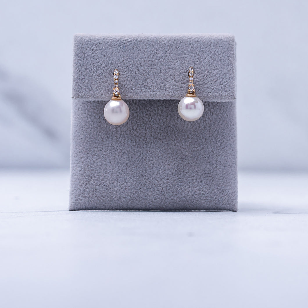 Pearl stud